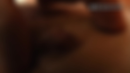 Hugeboobswife/Close-ups.mp4